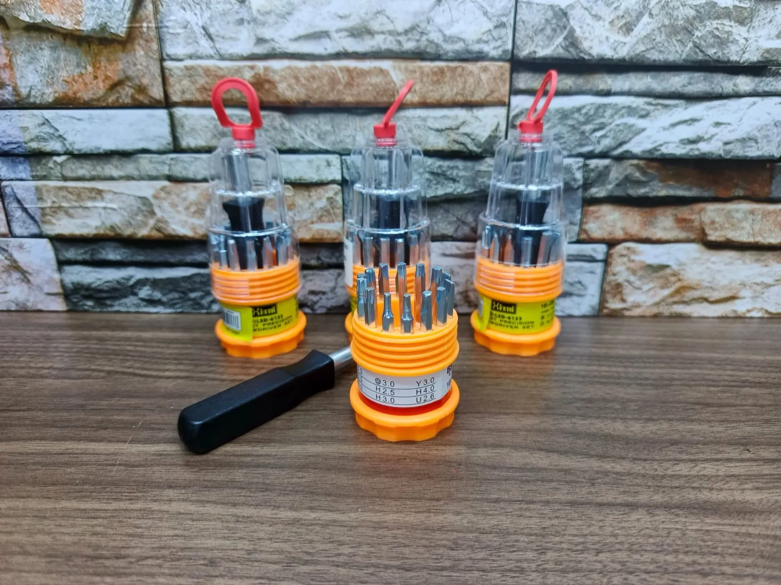 KIT HERRAMIENTAS 16 EN 1 