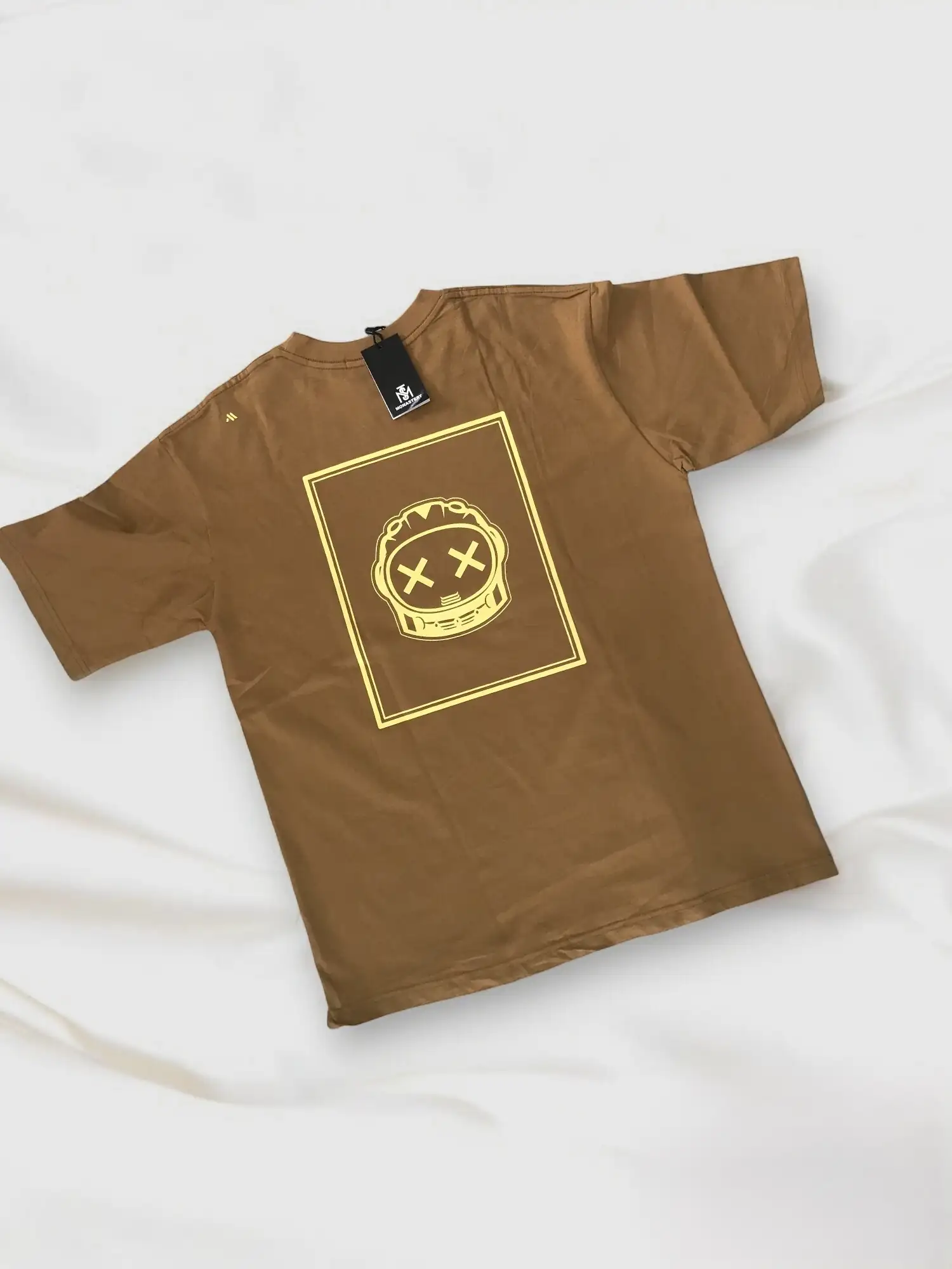 Camiseta Monastery Caramelo Robot 2