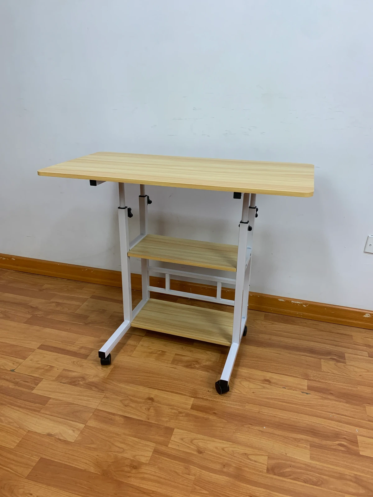 ESCRITORIO PLEGABLE  2