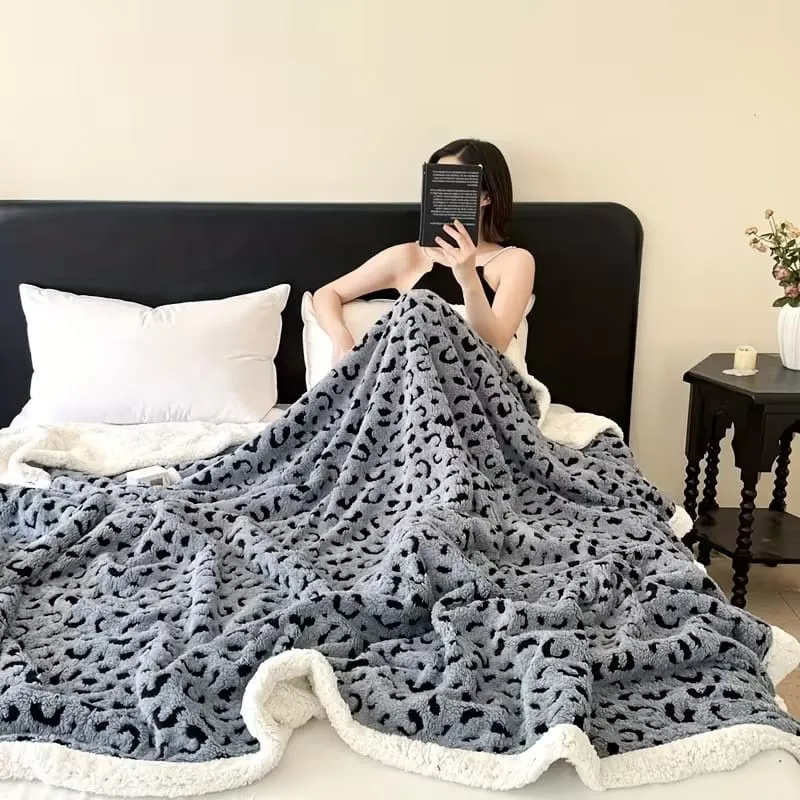 PONCHO DE BORREGO  4