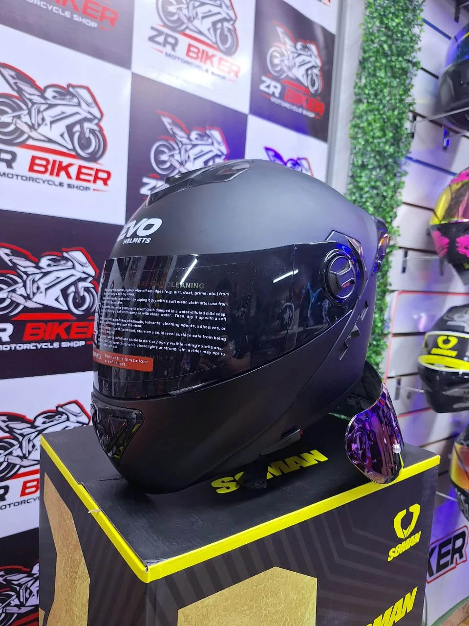 CASCO EVO ABATIBLE NEGRO  2