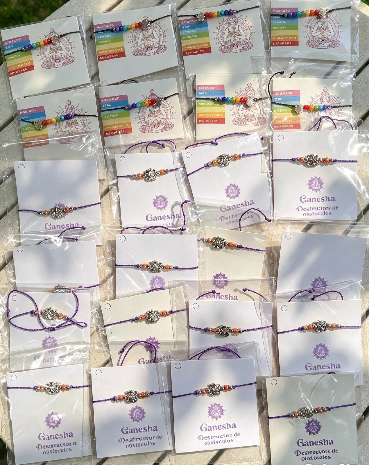 LIQUIDACIÓN Lote 24 pulseras surtidas