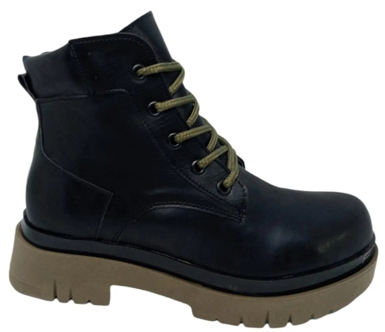 Borcego LOLA SHOES