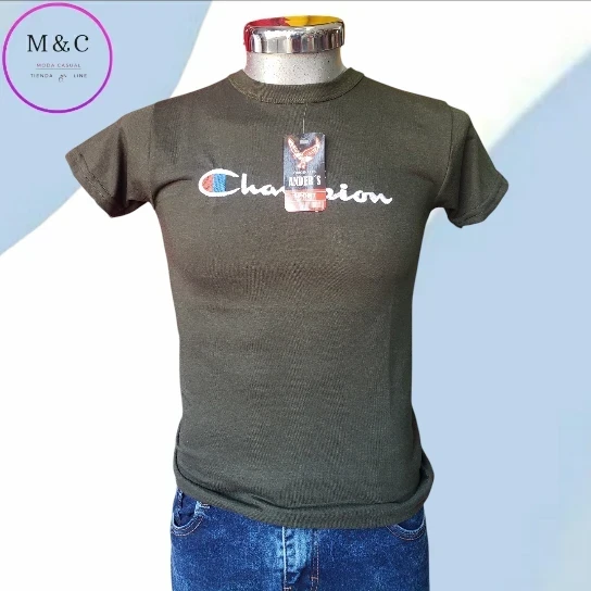 Playera CH cuello redondo 5