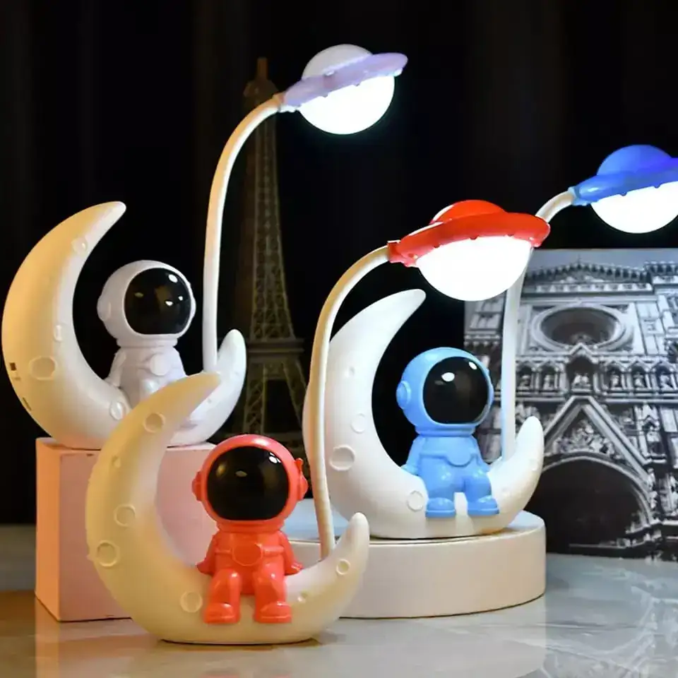 Lámpara Astronauta en luna 