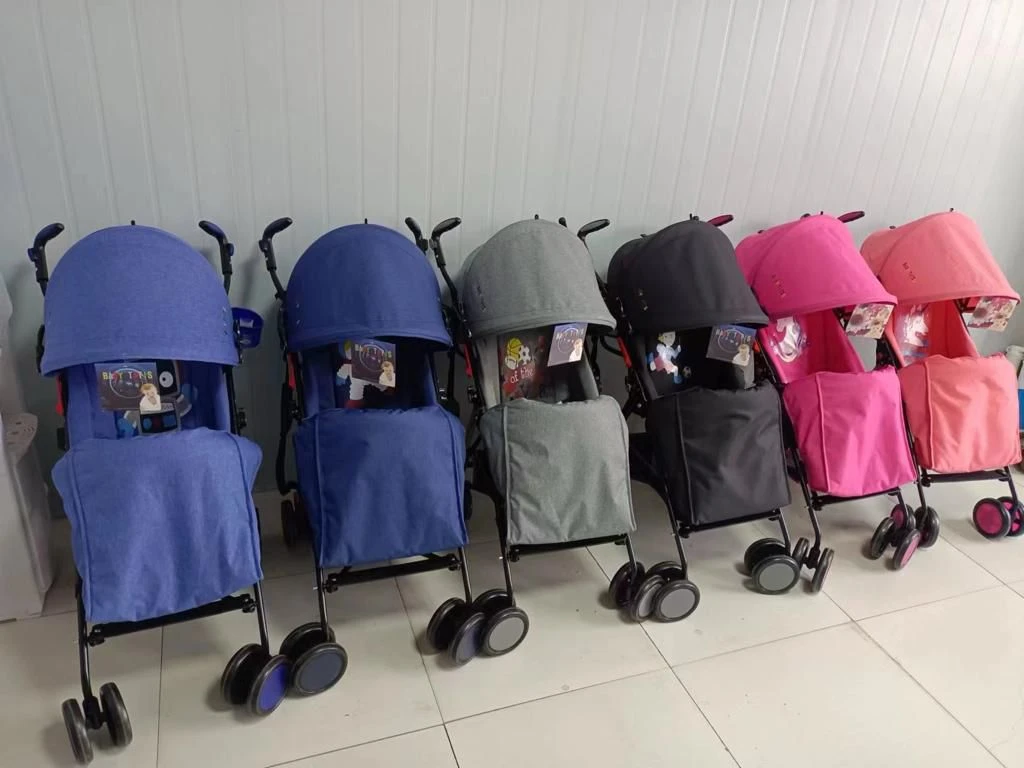 COCHE PARA BEBÉ CON SOMBRILLA PRÁCTICO Y SEGURO 2