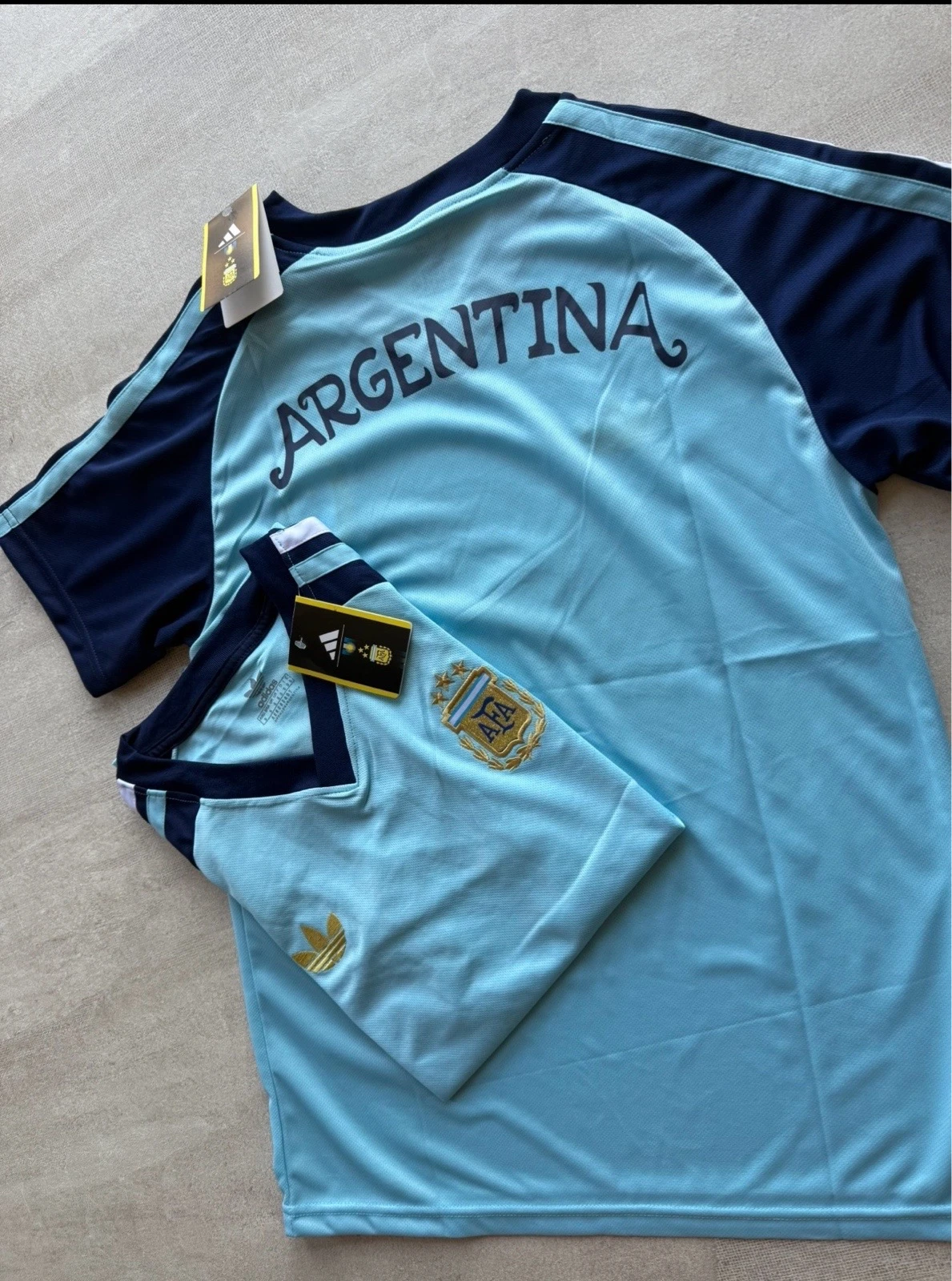 CAMISETAS DISEÑOS UNICOS 