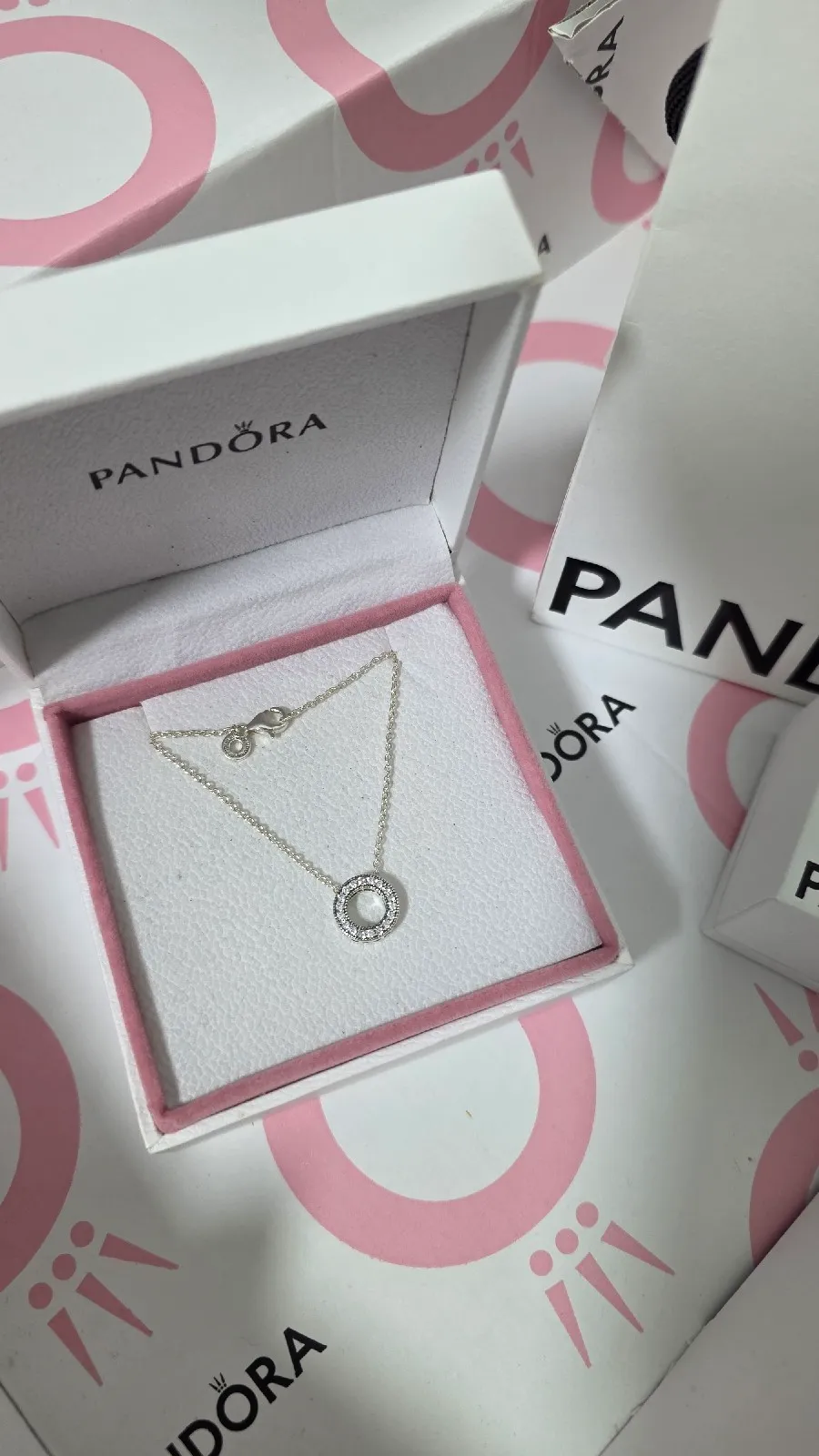 Pandora Circle of Sparkle Hearts Pendant silver necklace  2