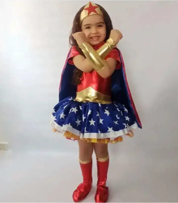 Disfraz niña mujer maravilla  2