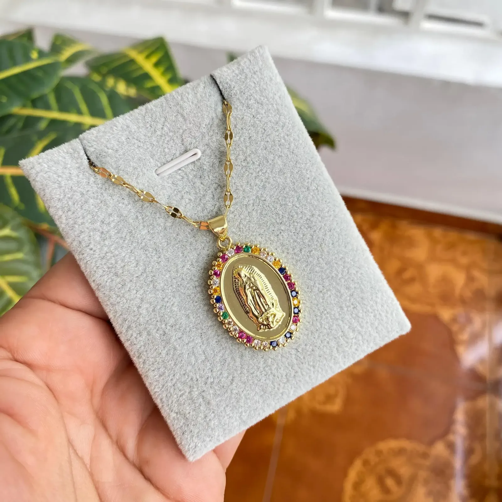 Cadena Y Dije En Acero Con Piedra Circon De Virgen De Guadalupe Colores 2