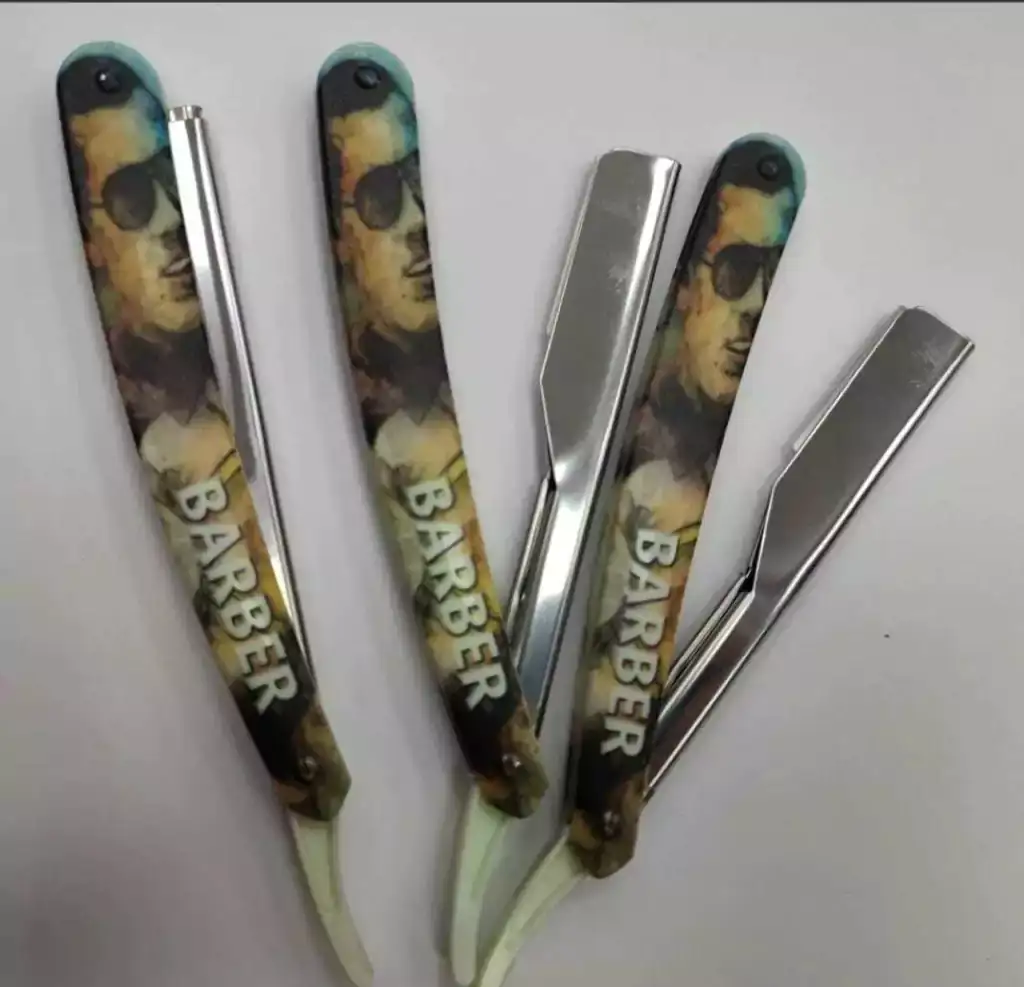 Navaja plástica estampada