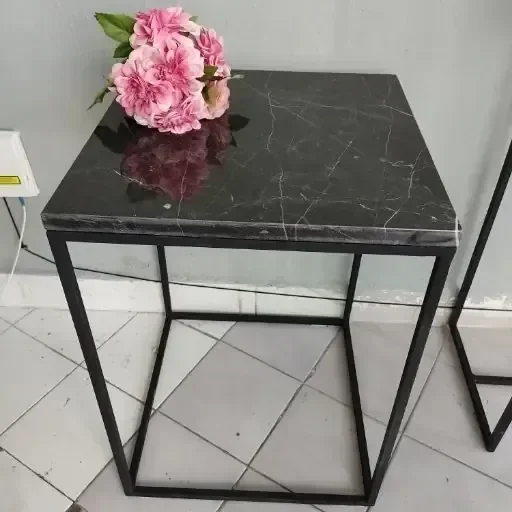 MESA LATERAL CUBI 40 X 40
