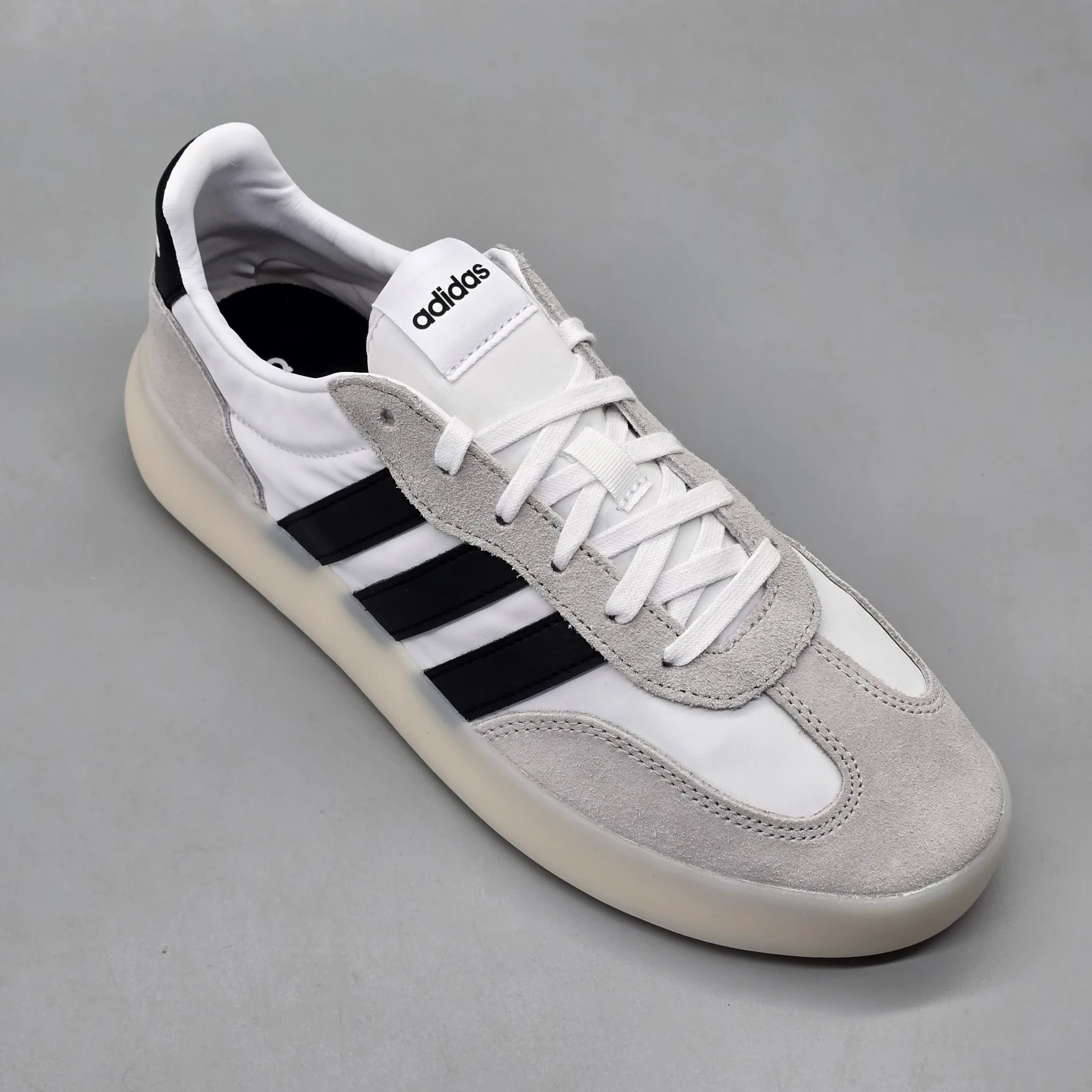 ADIDAS BARREDA DECODE  4