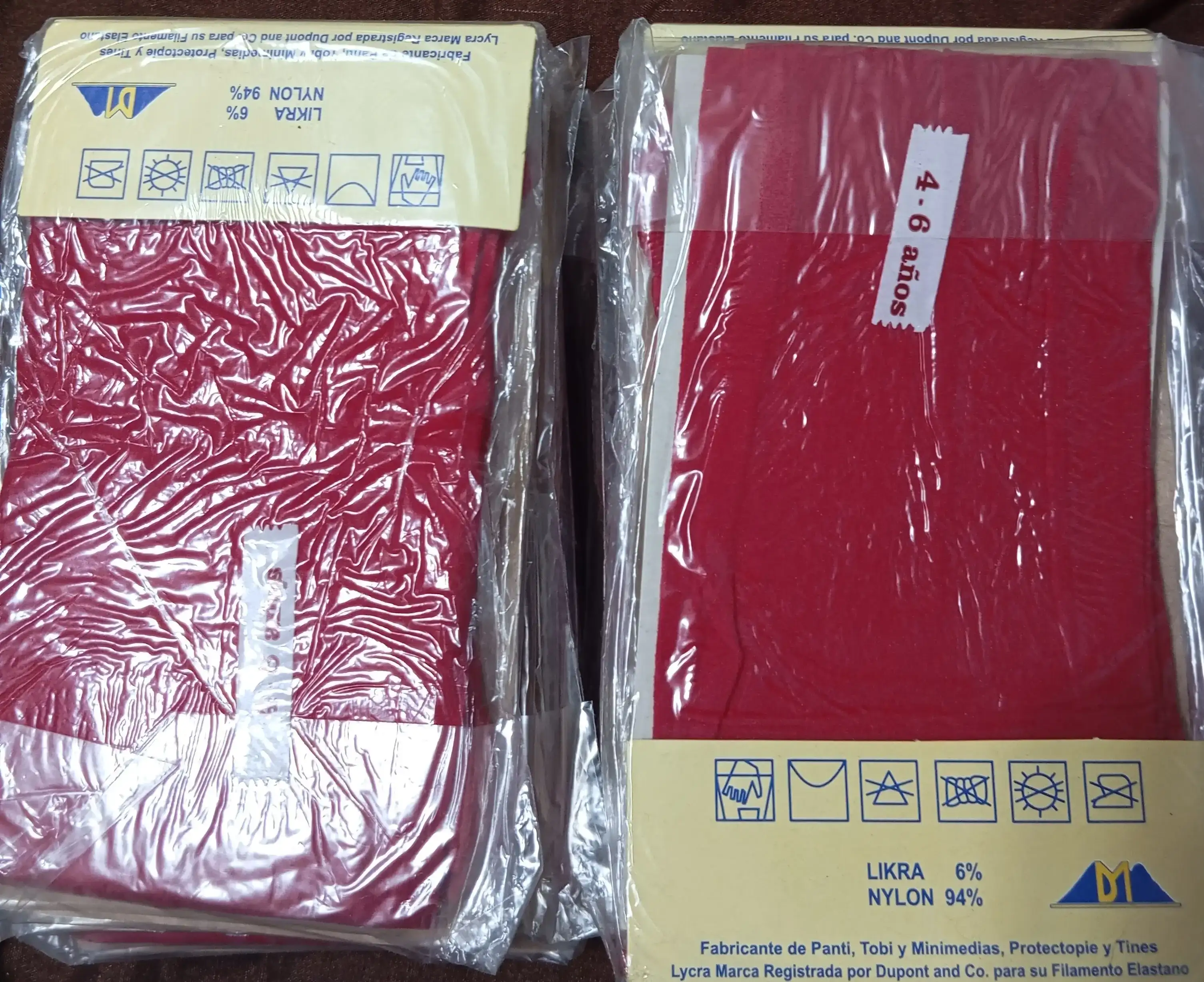 Malla lisa de nylon delgadas DIMSA 4-6 años rojo