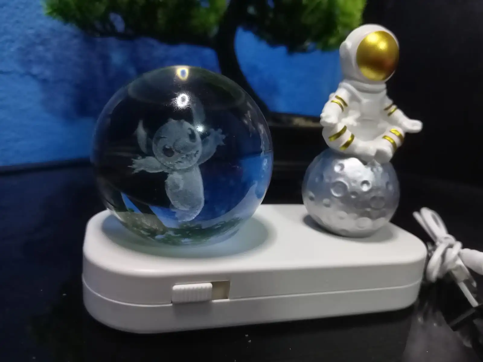 Lamapara con esfera recaegable  2