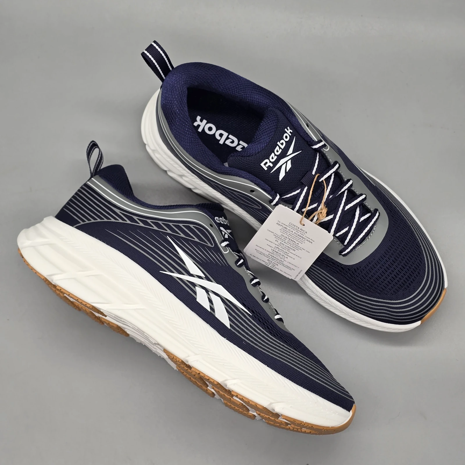 REEBOK ROAD STRIDER 10