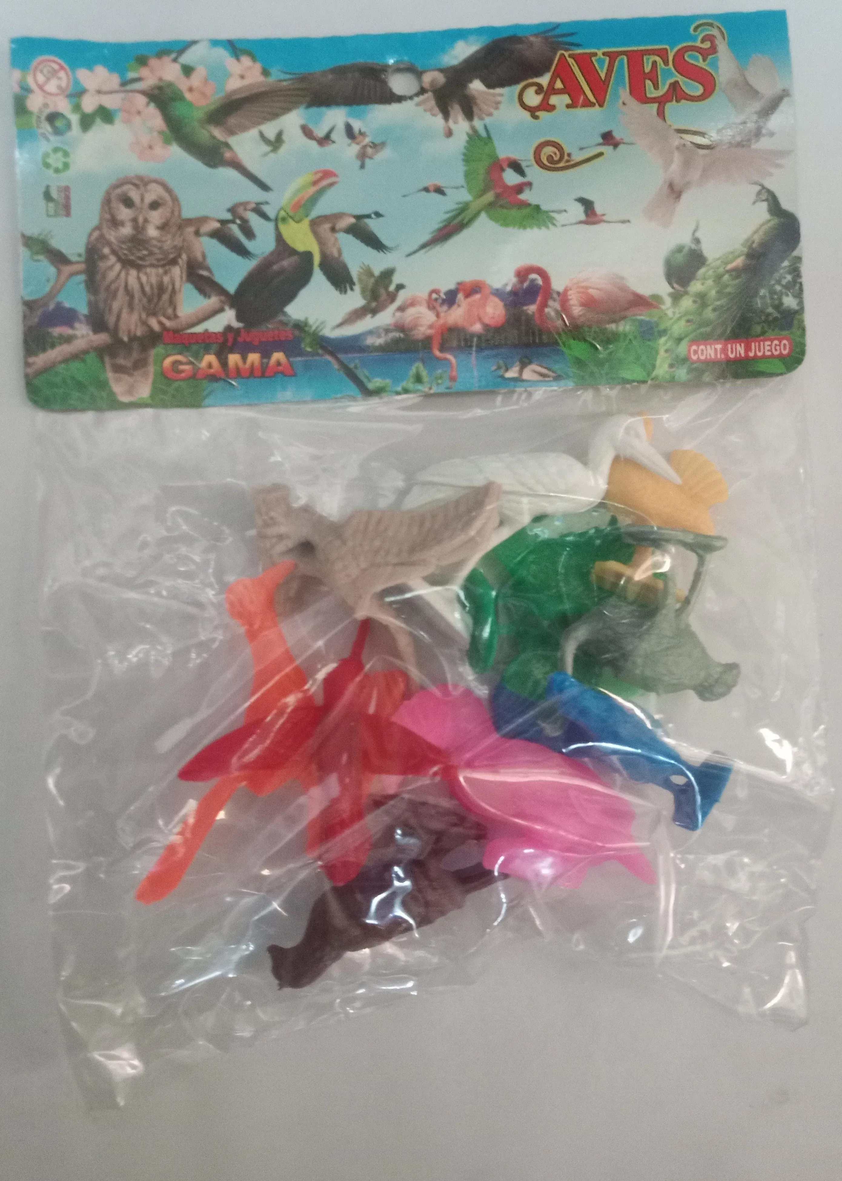 Aves de plastico  2