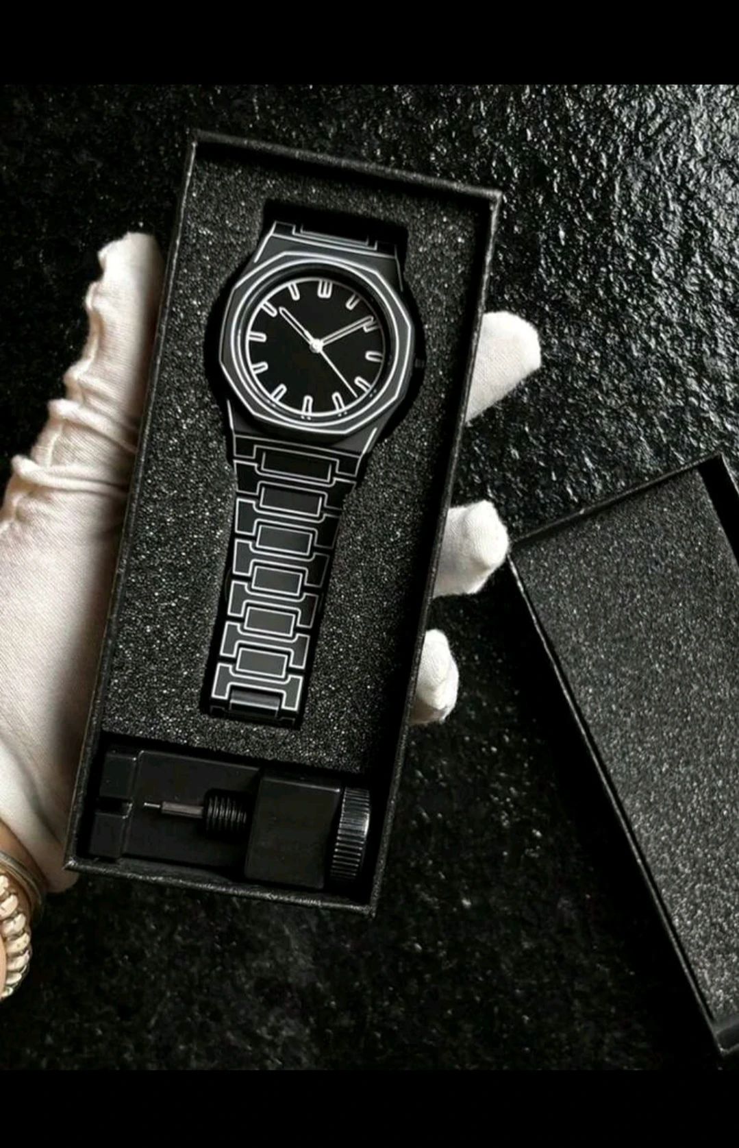 Reloj Tomi original Unisex/ Edición Dark Sketch Visual 2D 8