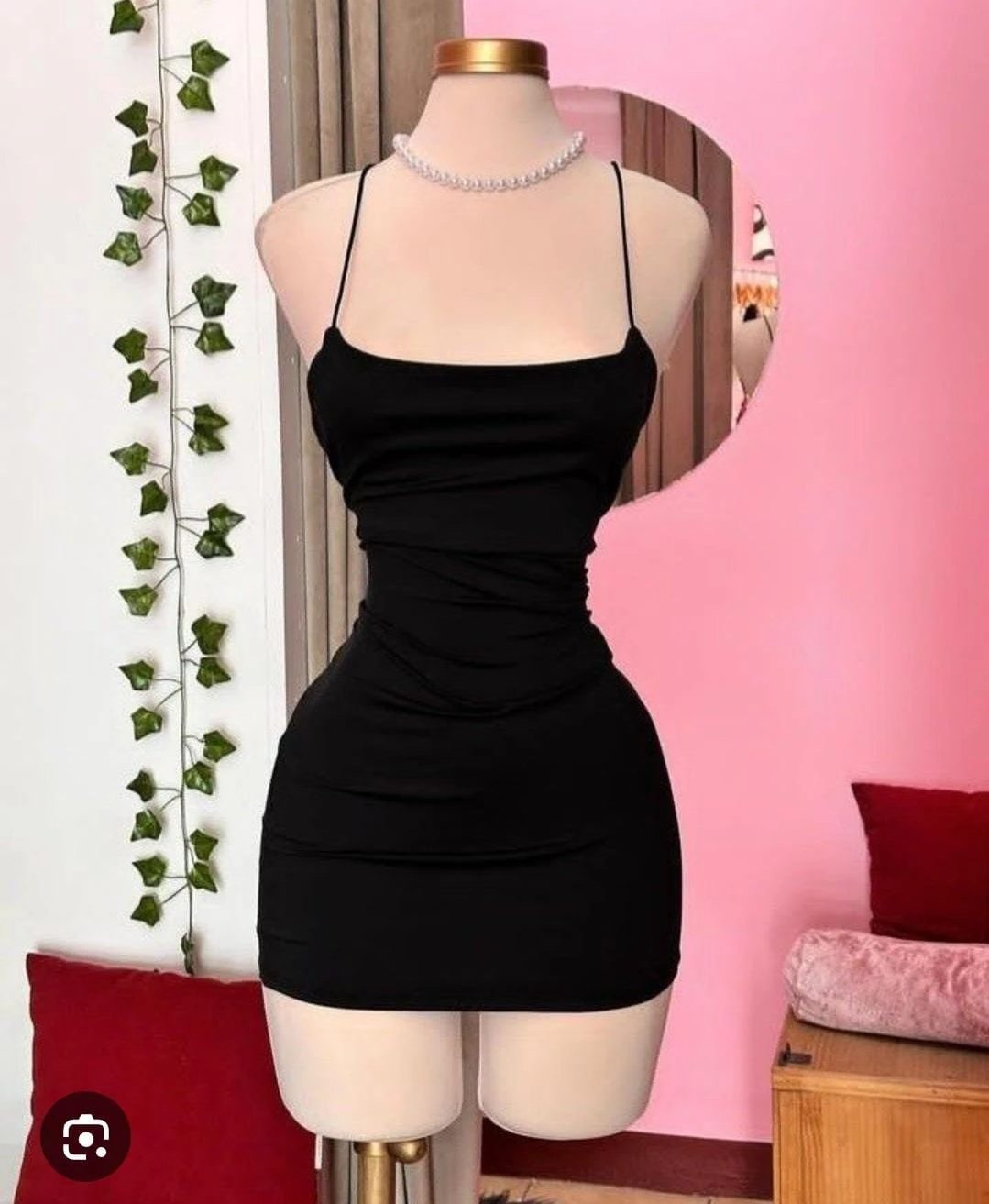 VESTIDO COLA DE RATON