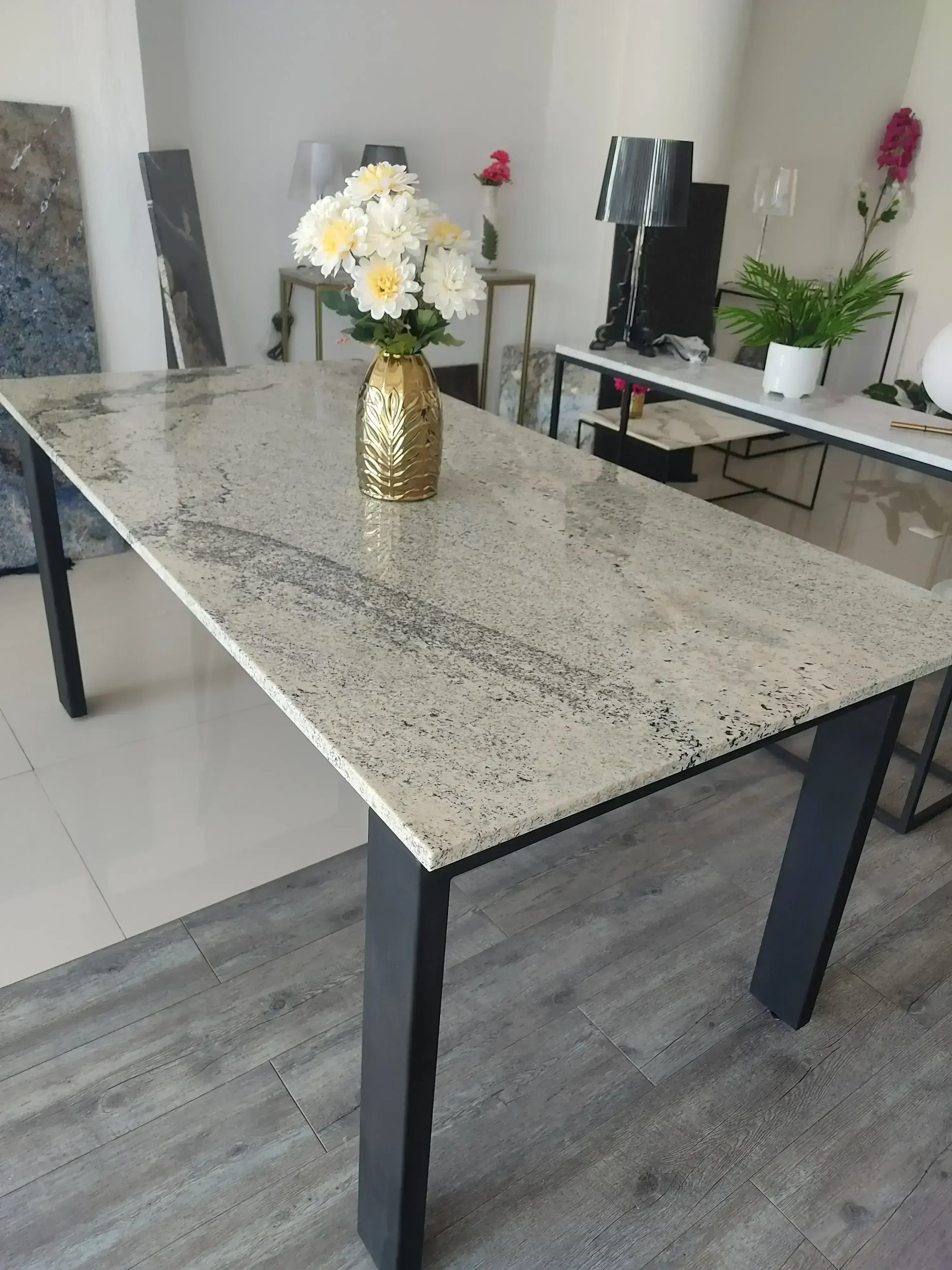 Mesa Toledo, no incluye sillas 1.80 x 90 2
