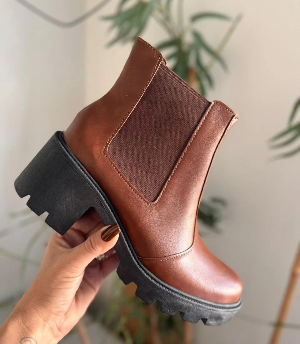 BOTAS TRATORADO 