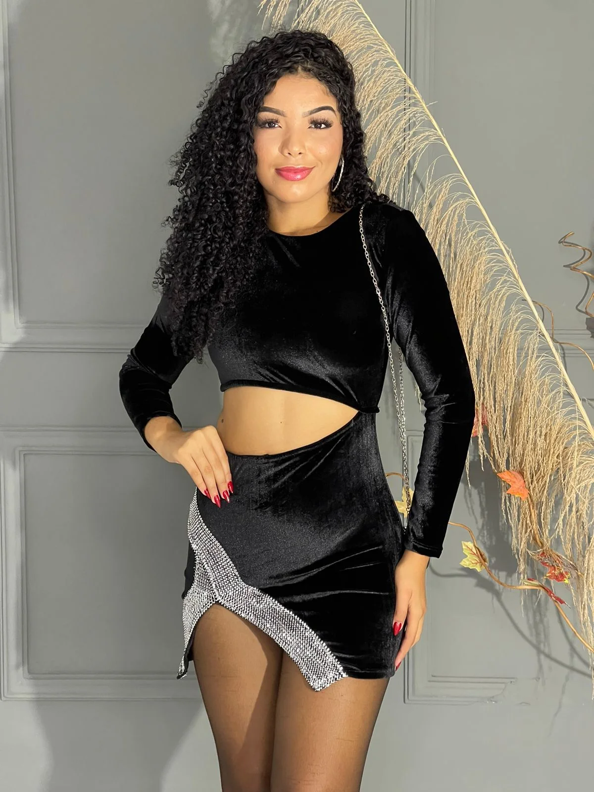 Vestido de luxo BRILHANTE alto padrao