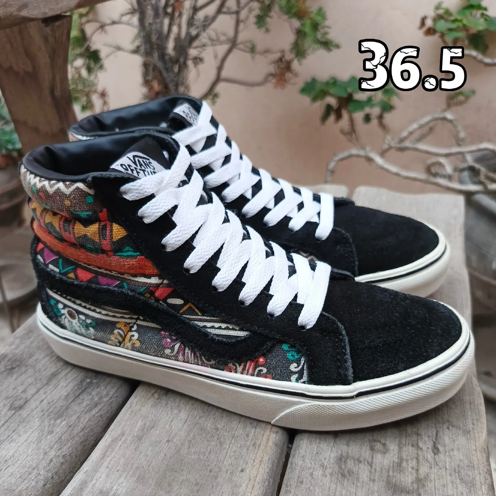 Vans 