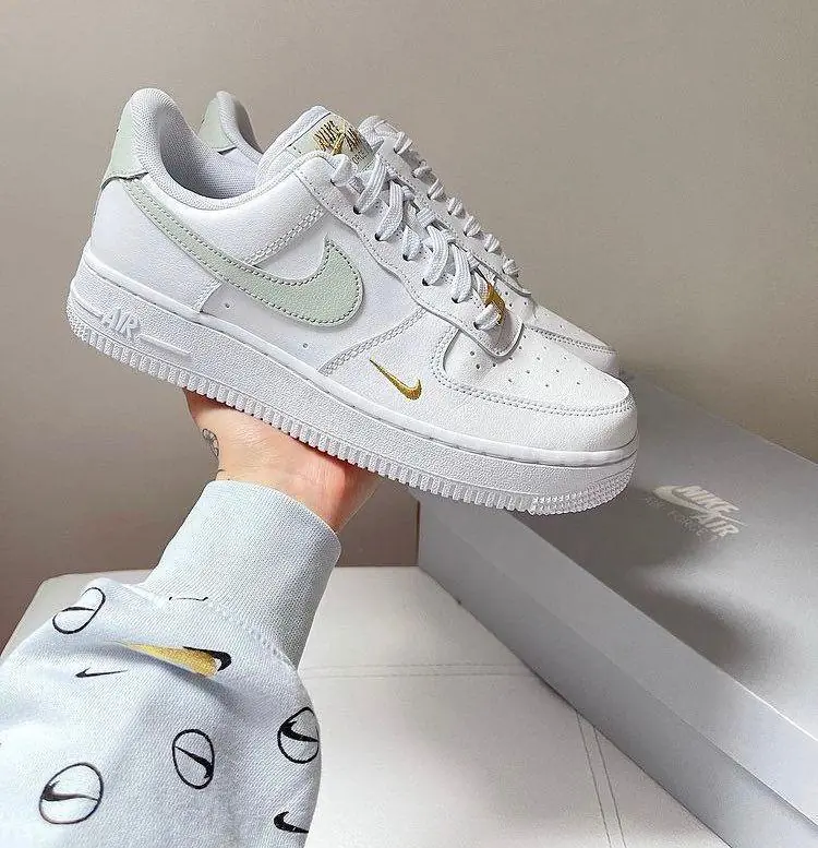 NIKE SURTIDA 3A 4