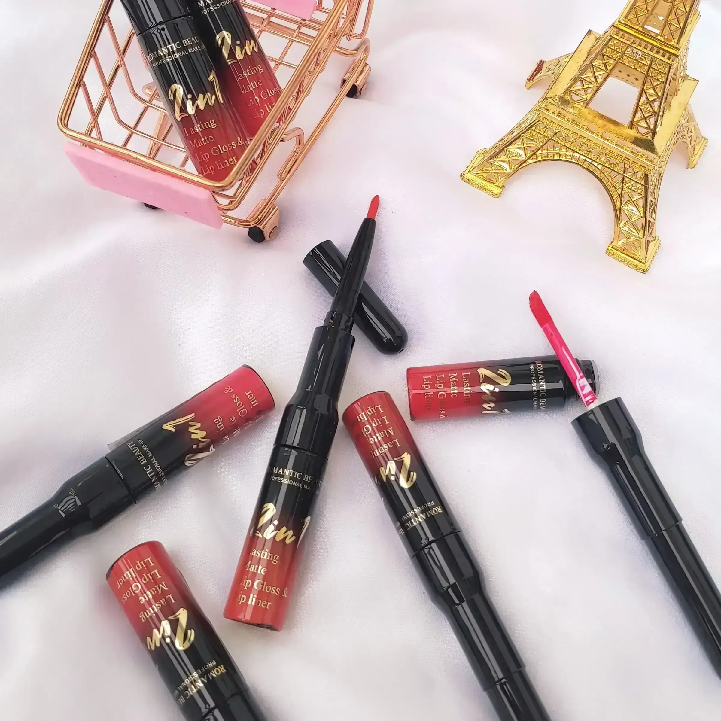 LABIAL LÍQUIDO MATTE + DELINEADOR DE LABIOS 2 EN 1 ROMANTIC BEAUTY 