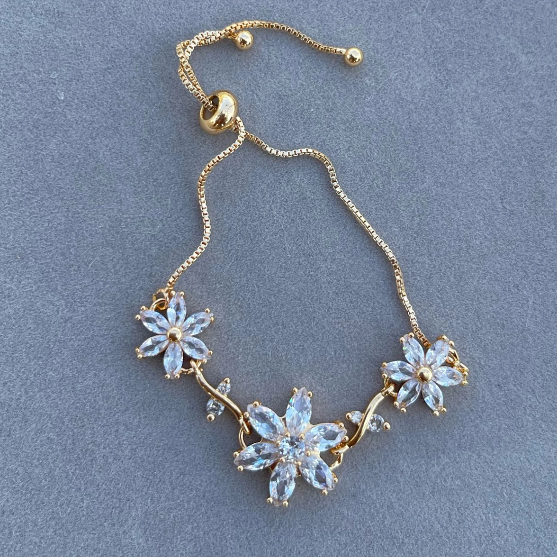 PULSERA DIVINE  2