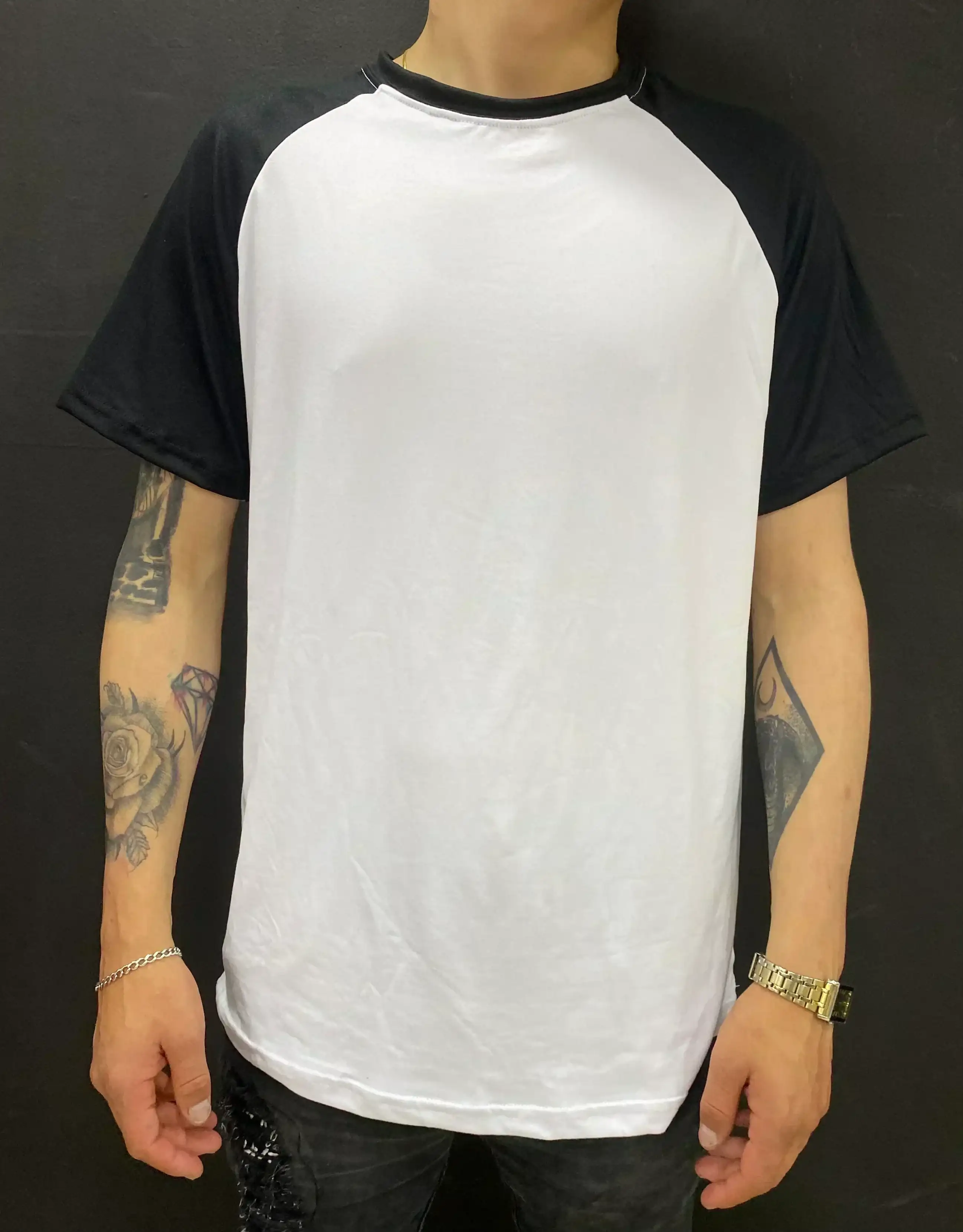 CAMISA RANGLAN NEGRA P.D