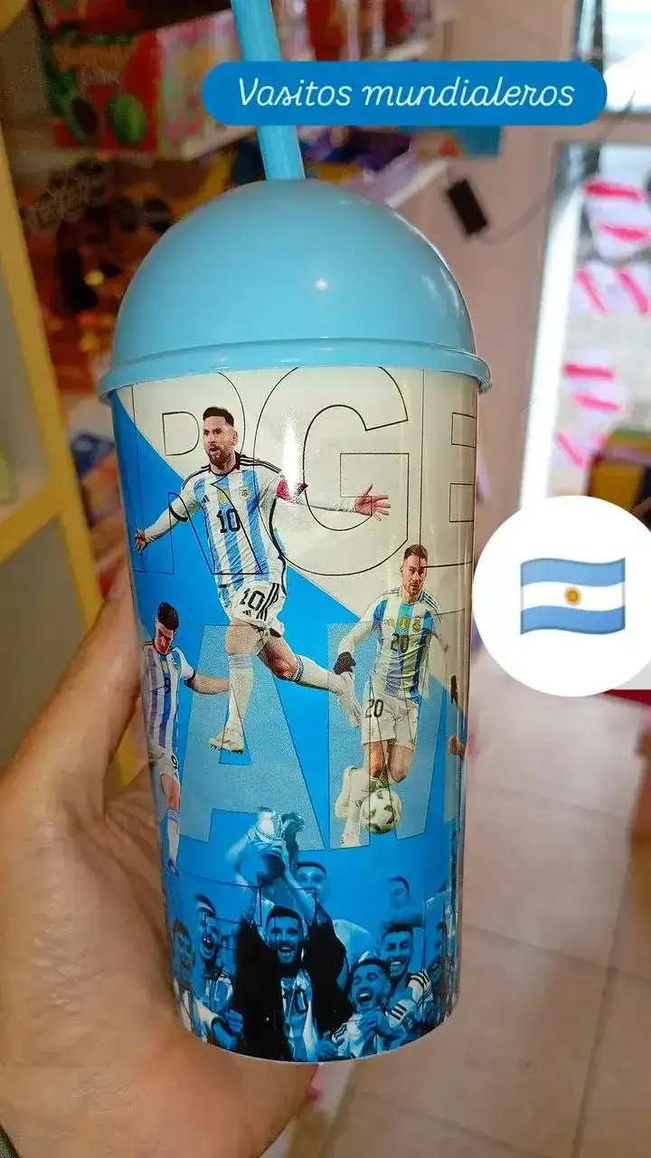 Vasitos plasticos con sorbetes 2