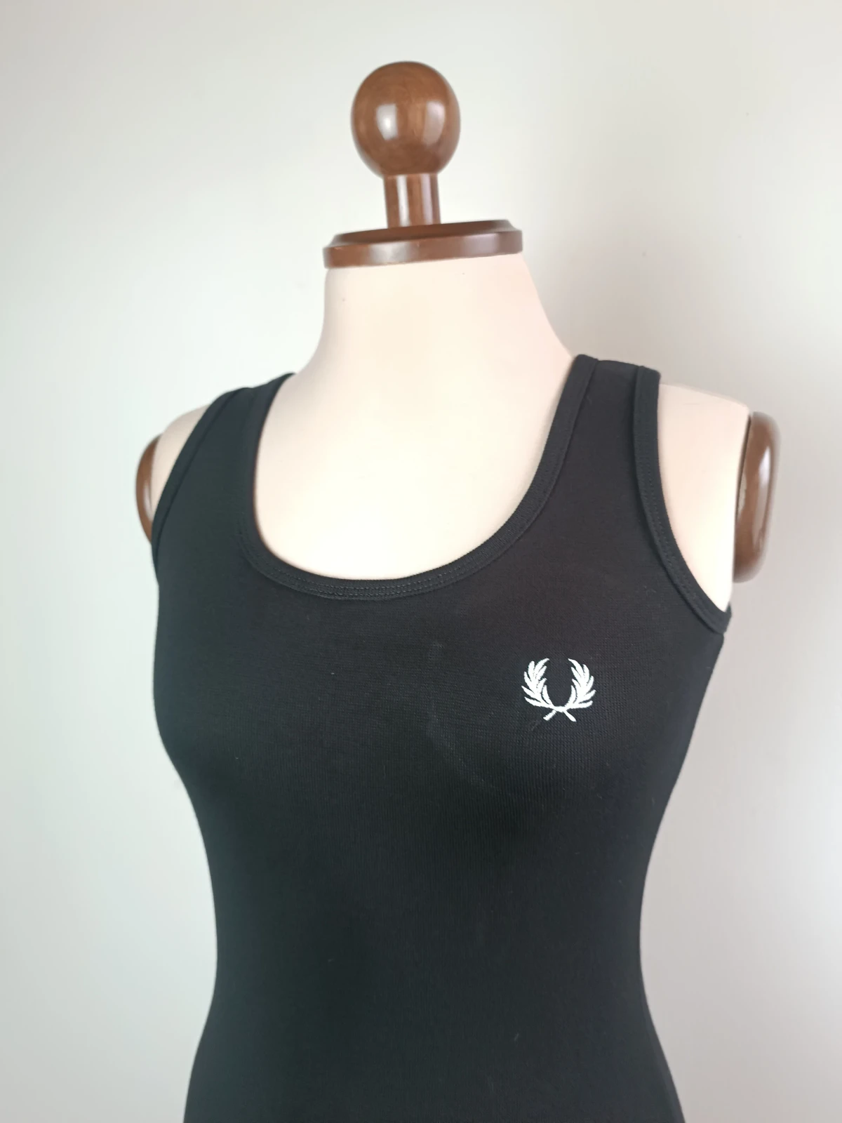 Vestido negro en rib  2