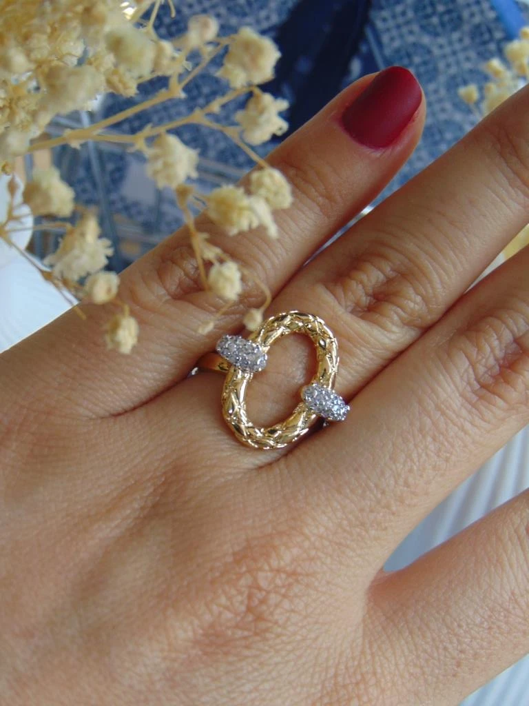 ANILLO ACERO BICOLOR OVALOS MICROCIRCONES LATERALES