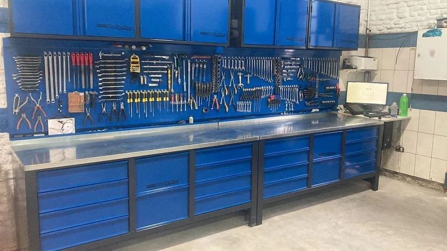 2 bancos de trabajo 2 mts (10 cajones) + 4 alacenas + 2 tableros de 2 mts palladino 2
