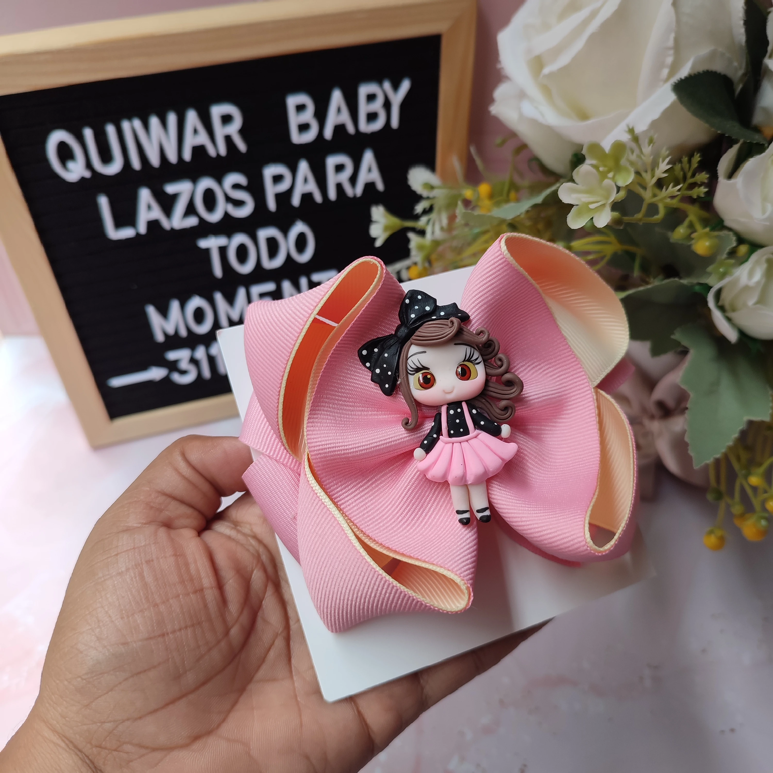 Lazo Boutique Rosado con Crema aplique muñeca