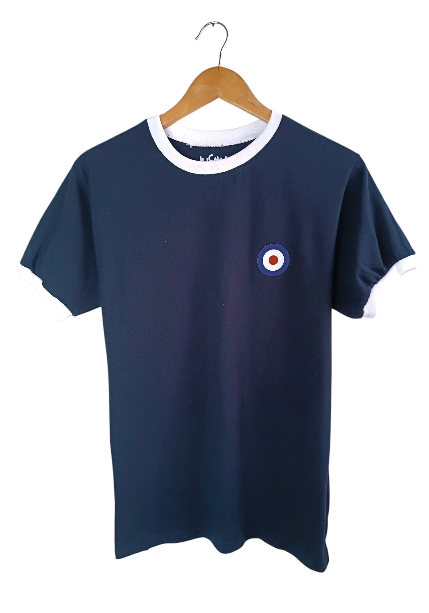 Camiseta azul oscuro con estampado circulo