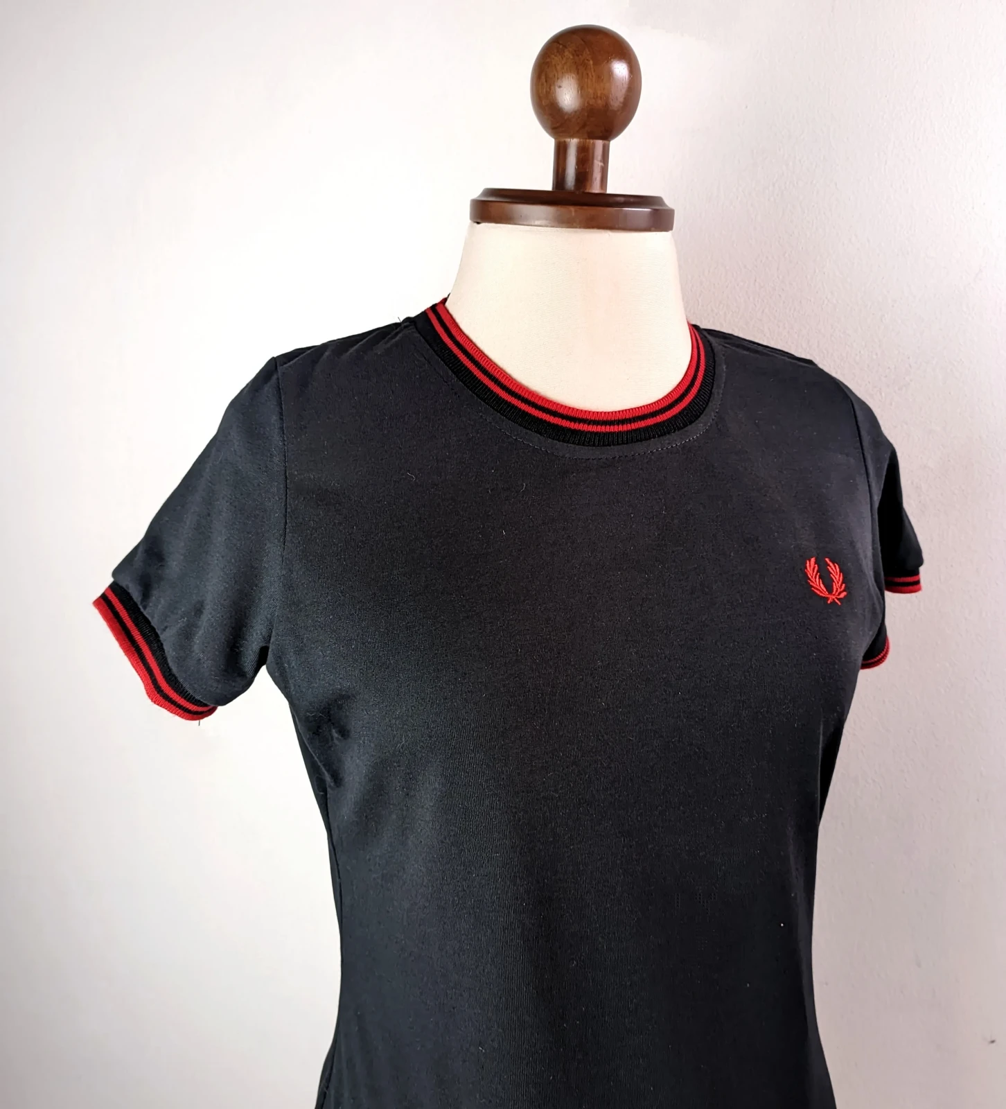 Camiseta algodón lineas negras  2