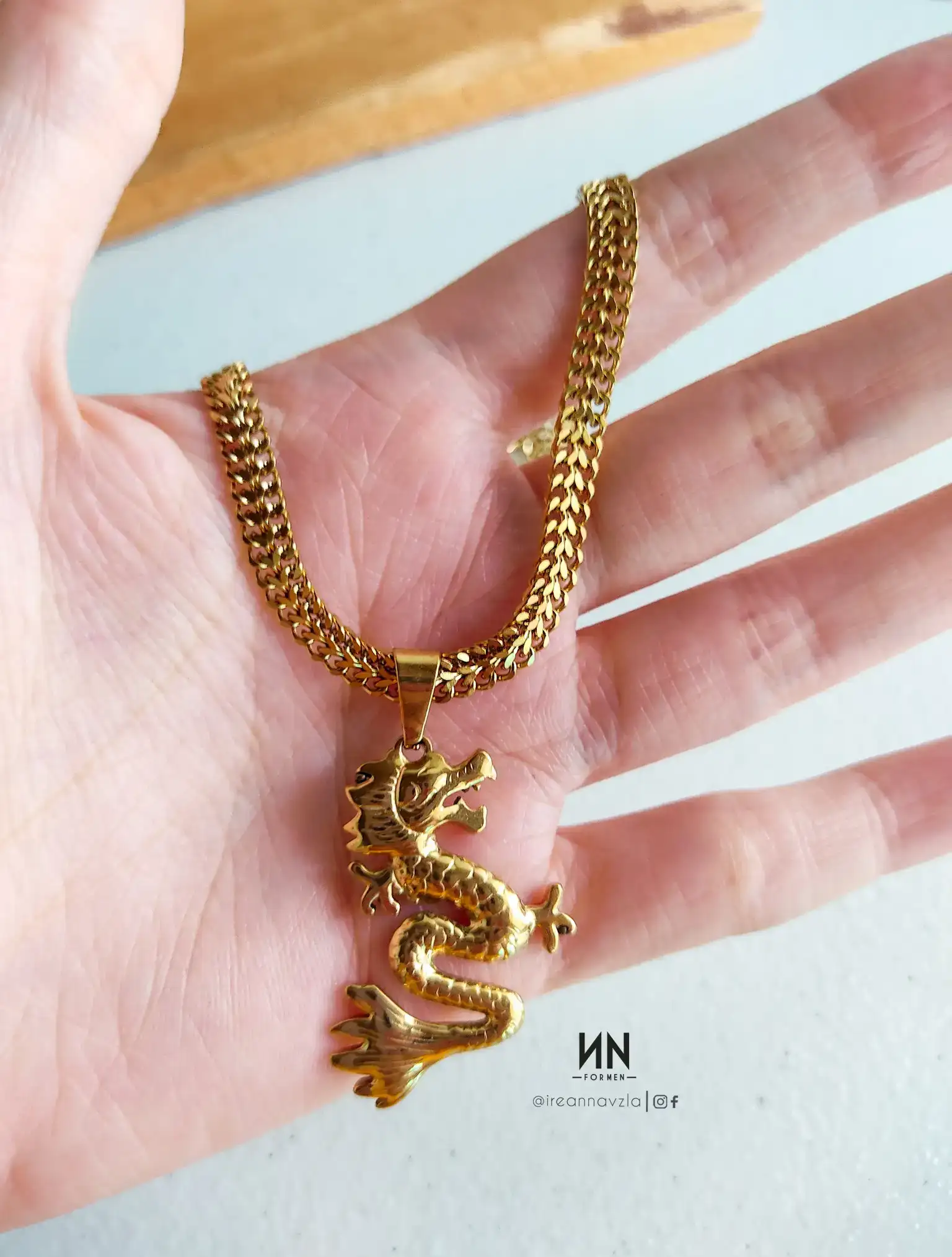 Cadena malla con dragón  3