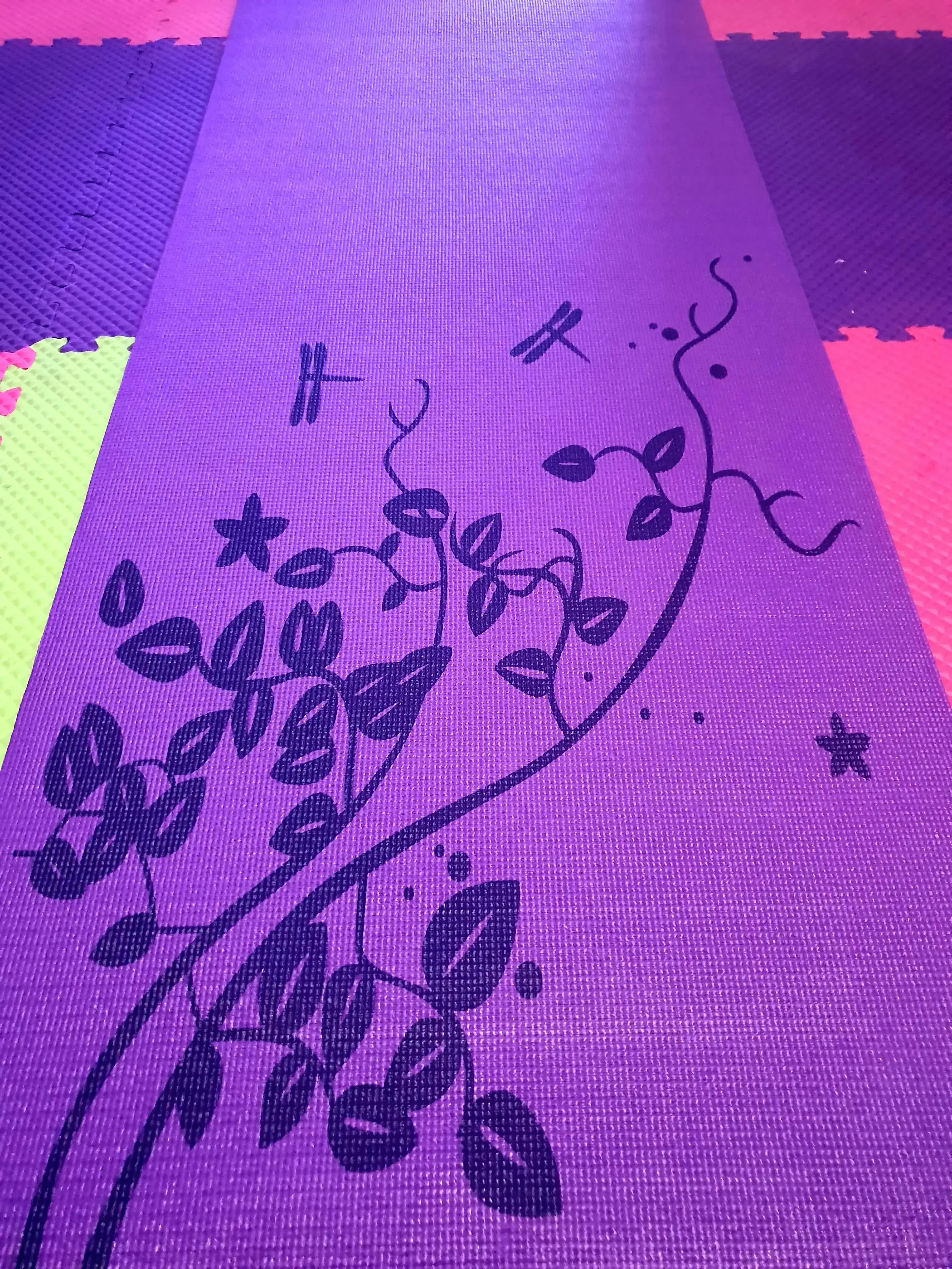 Tapete morado con grosor de 3 mm