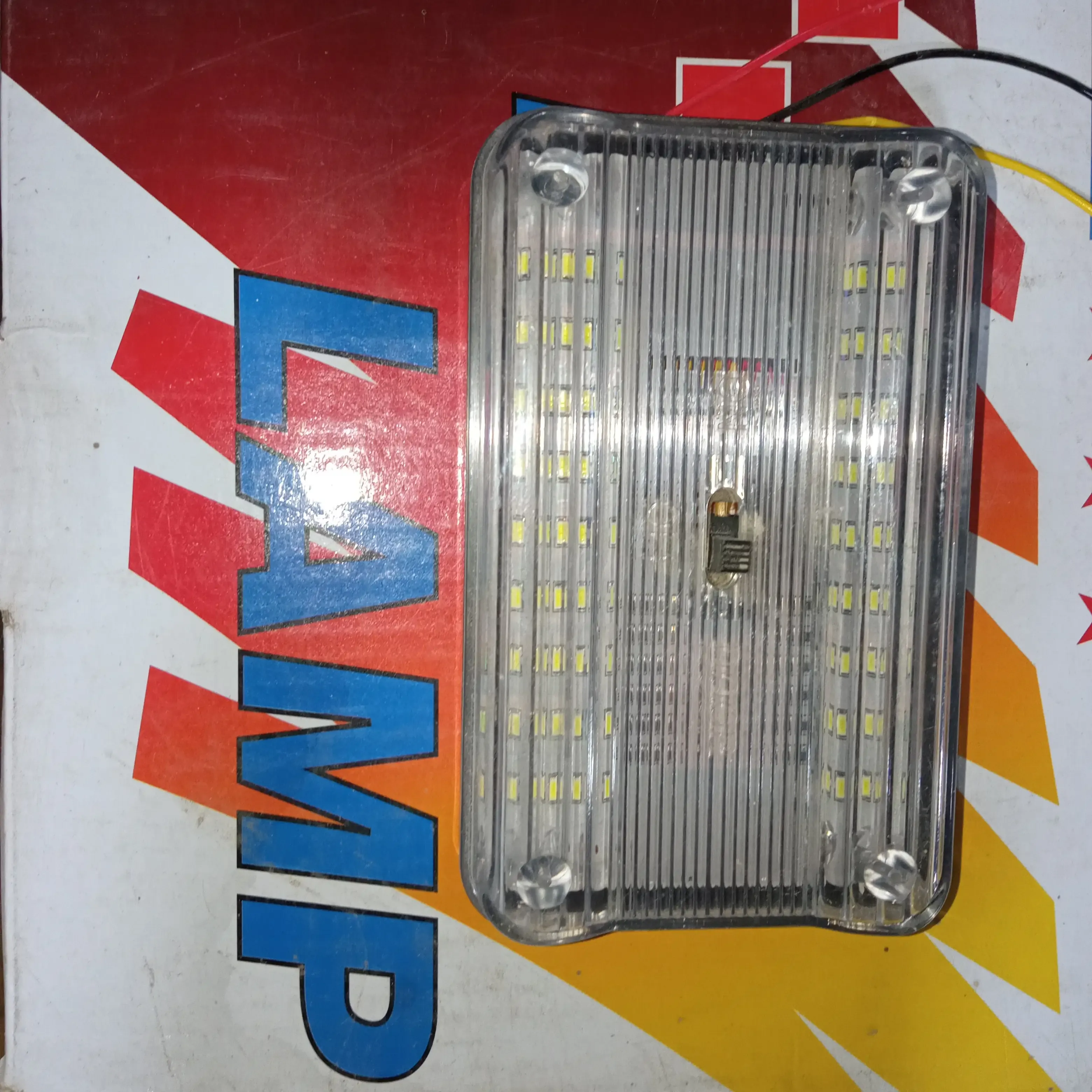 LÁMPARA DE INTERIOR TECHO  2