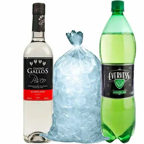 Pisco CUATRO GALLOS mas hielo y evervess
