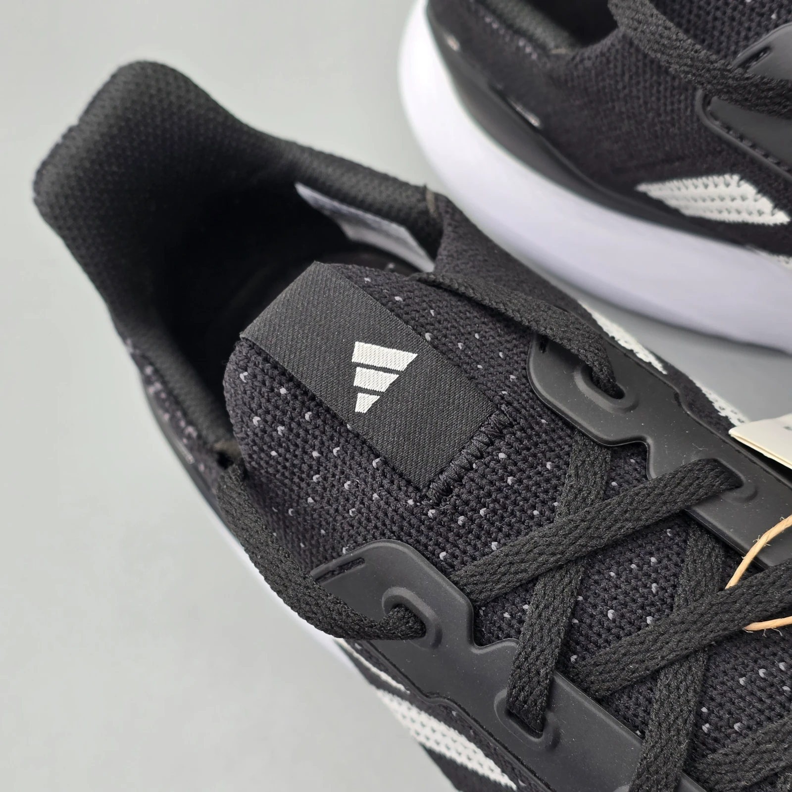 ADIDAS ULTRA ENERGY 6