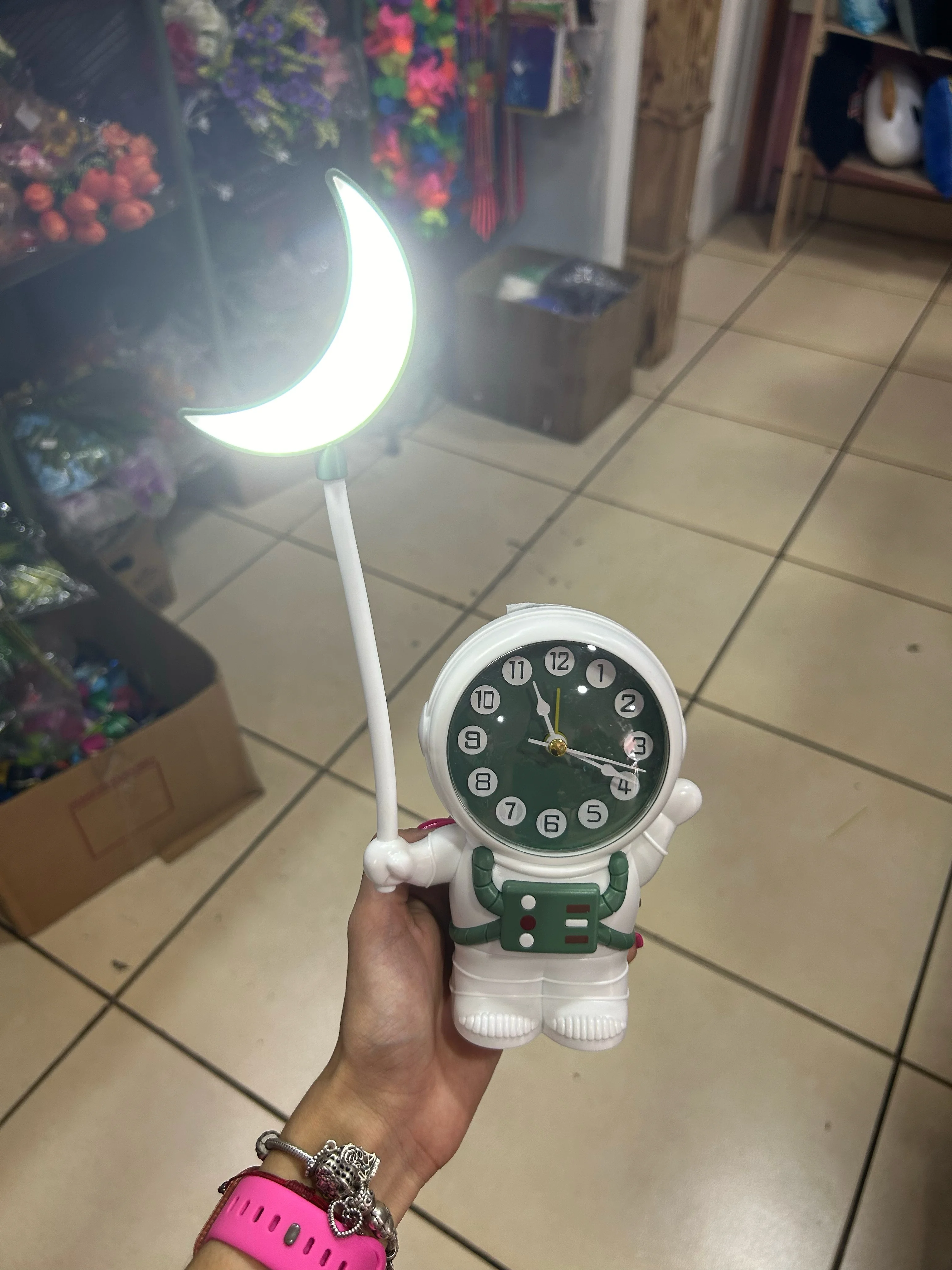 Lámpara y reloj astronauta 