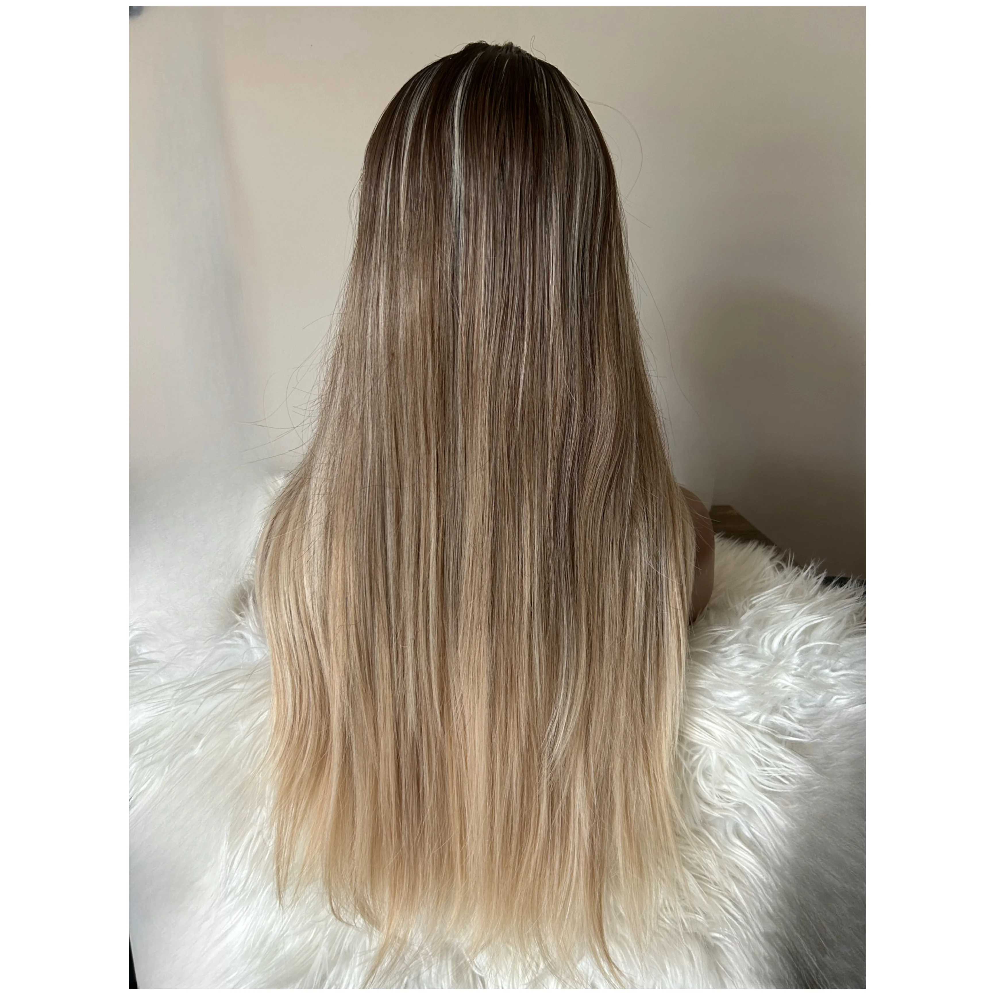 Peluca con flequillo 26” 2