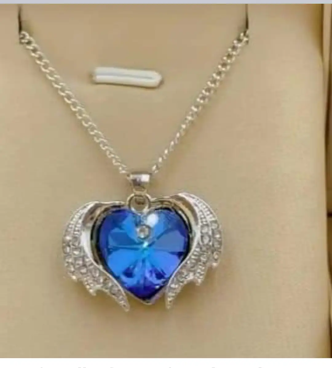 Collar de corazón