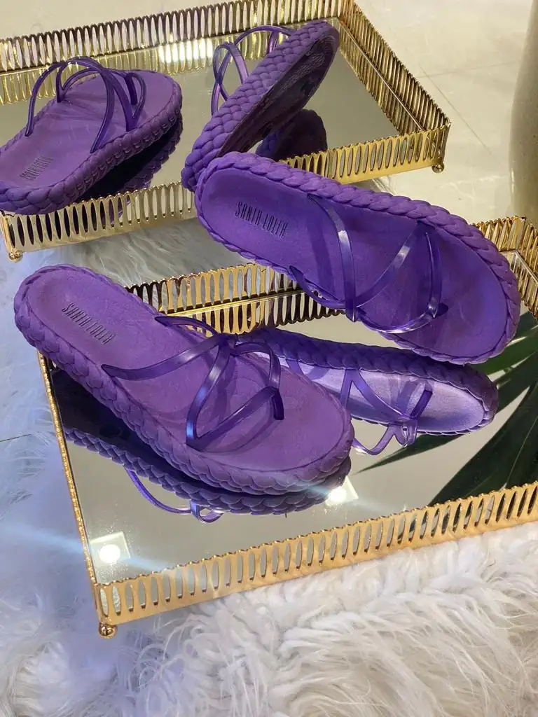 Chinelo Nuvem leve