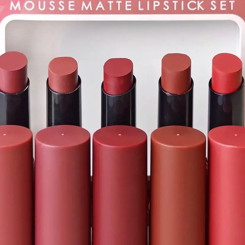 TOP FIVE SET  DE 5 LABIALES MOUSSE MATTE CHOLA BROWNS 2