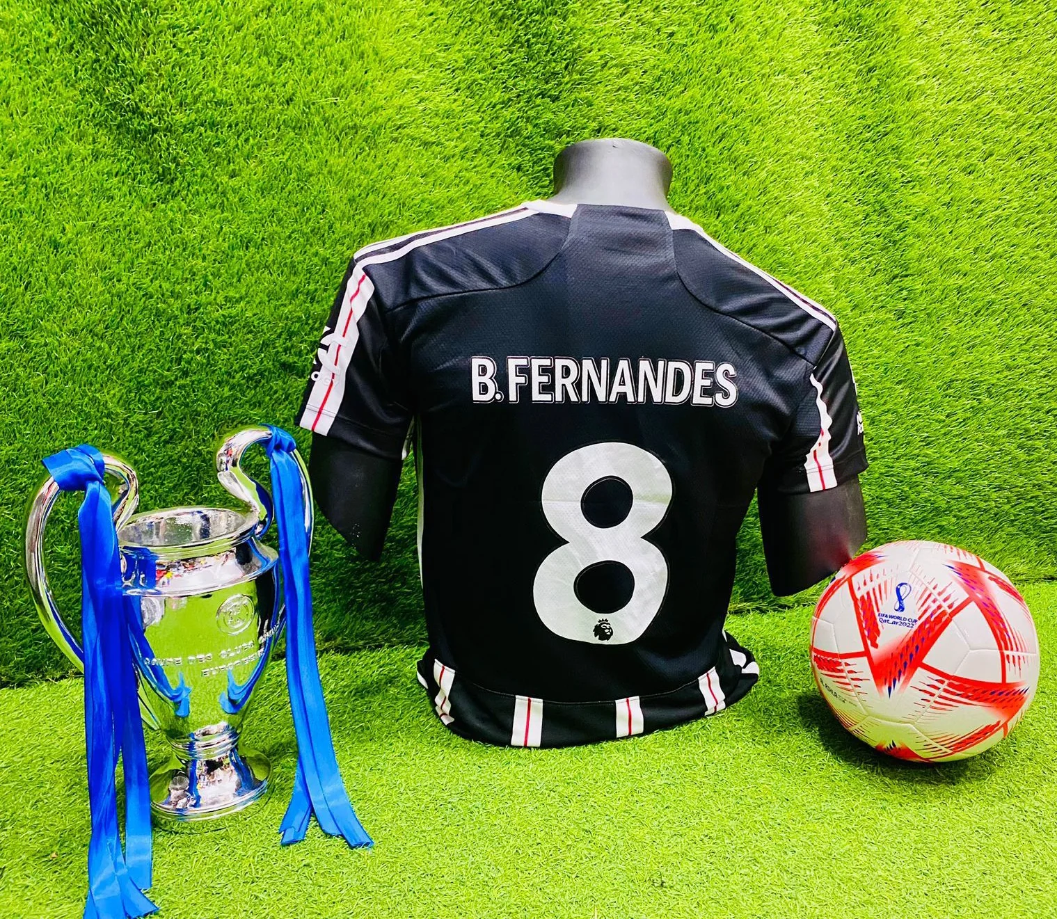 M.UNITED  3