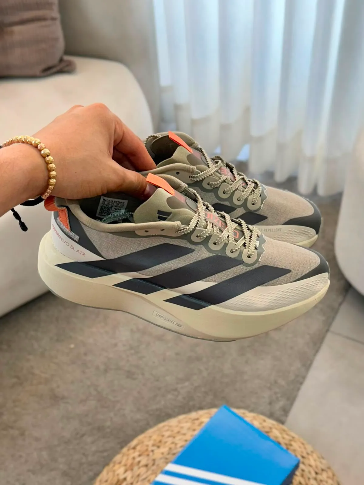 🙋‍♂️ADIDAS ADIZERO EVO  4